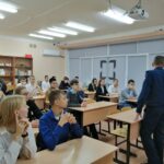 Для обучающихся 10-х классов ГБОУ лицей г.Сызрани прошел урок мужества, посвящённый Дню военной присяги