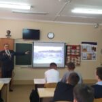 В ГБОУ лицей г.Сызрани для обучающихся 9-х классов прошёл Урок мужества «Героическая оборона Москвы»